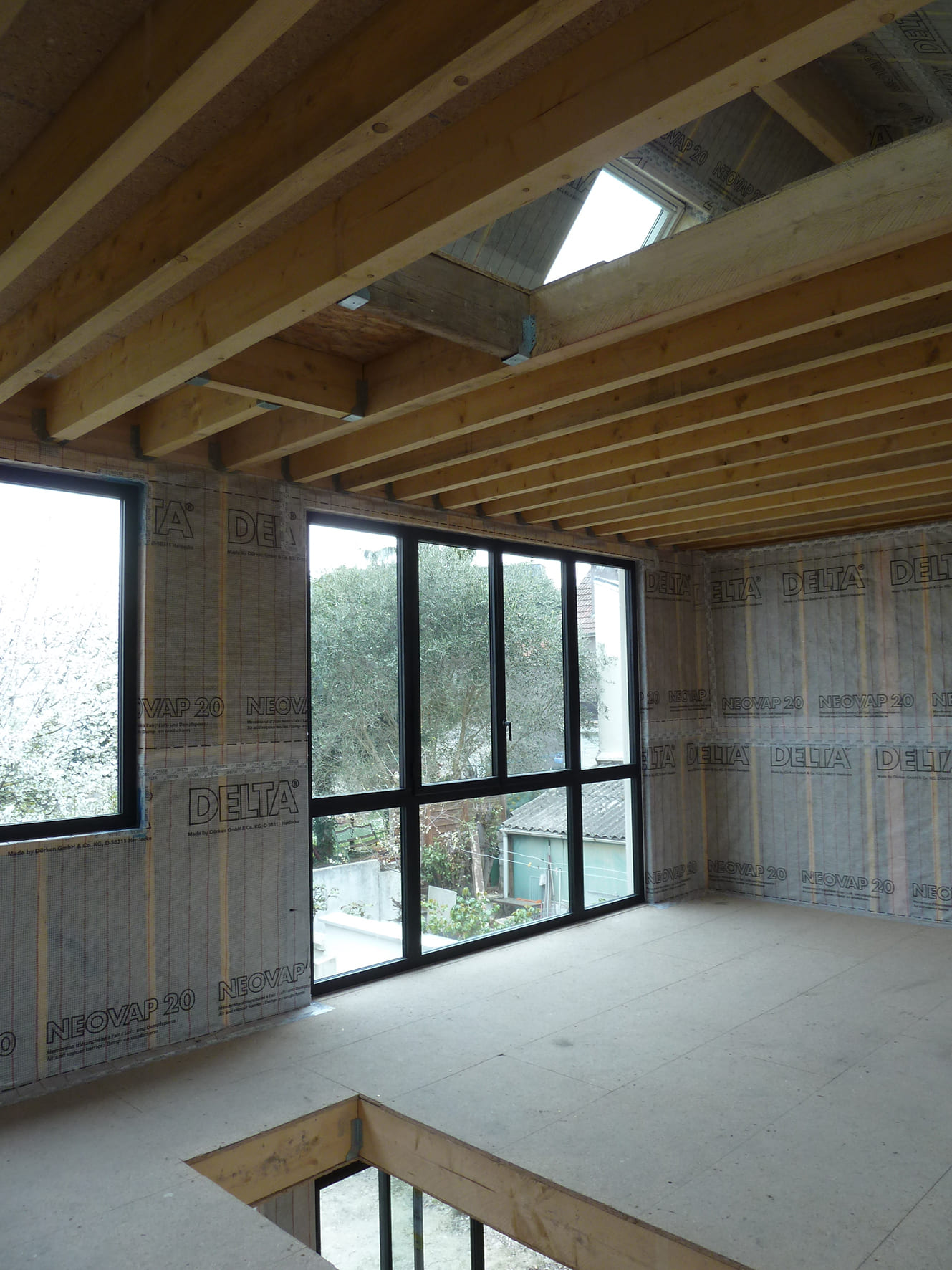 Fontenay-sous-Bois - Réhabilitation lourde et surélévation d’une maison - 2019-2022